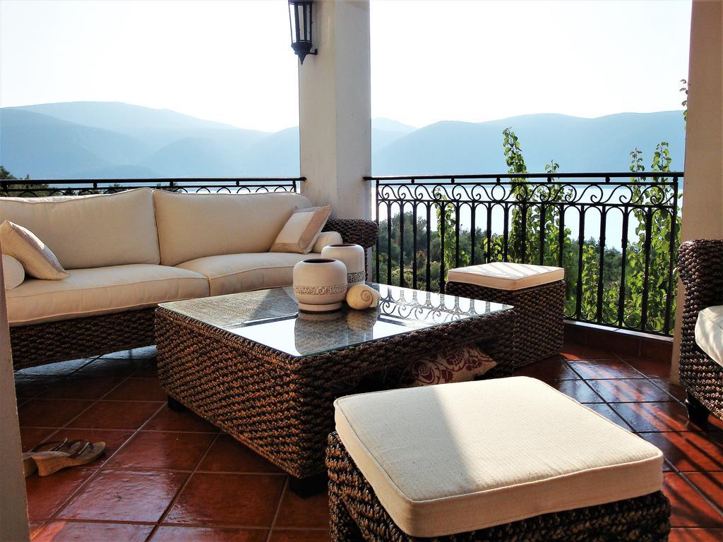 Waterfront Mediterranean Villa Skroponeria Ngoại thất bức ảnh