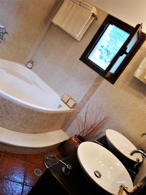 Waterfront Mediterranean Villa Skroponeria Ngoại thất bức ảnh