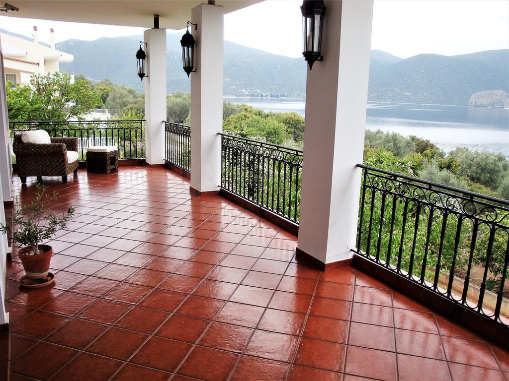 Waterfront Mediterranean Villa Skroponeria Ngoại thất bức ảnh